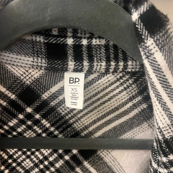 BP (XS) Black and White Plaid Shirt Women’s. New! - Picture 2 of 3